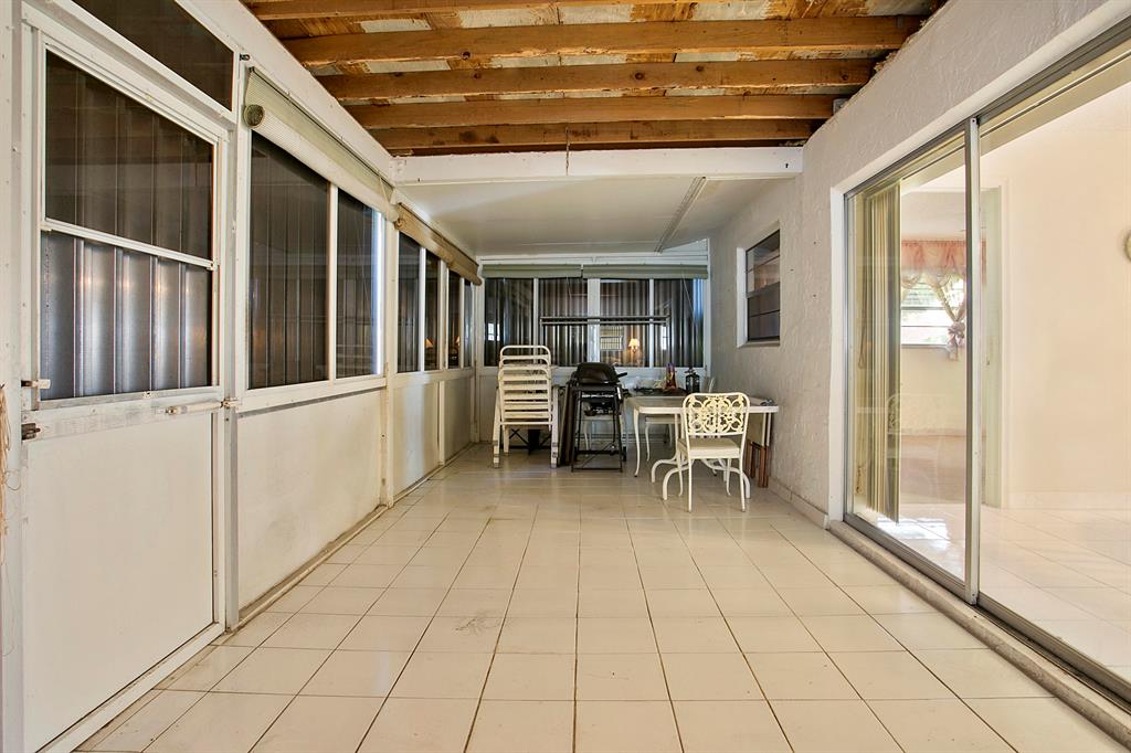 PALM BEACH LEISUREVILLE SEC 10 - Residential