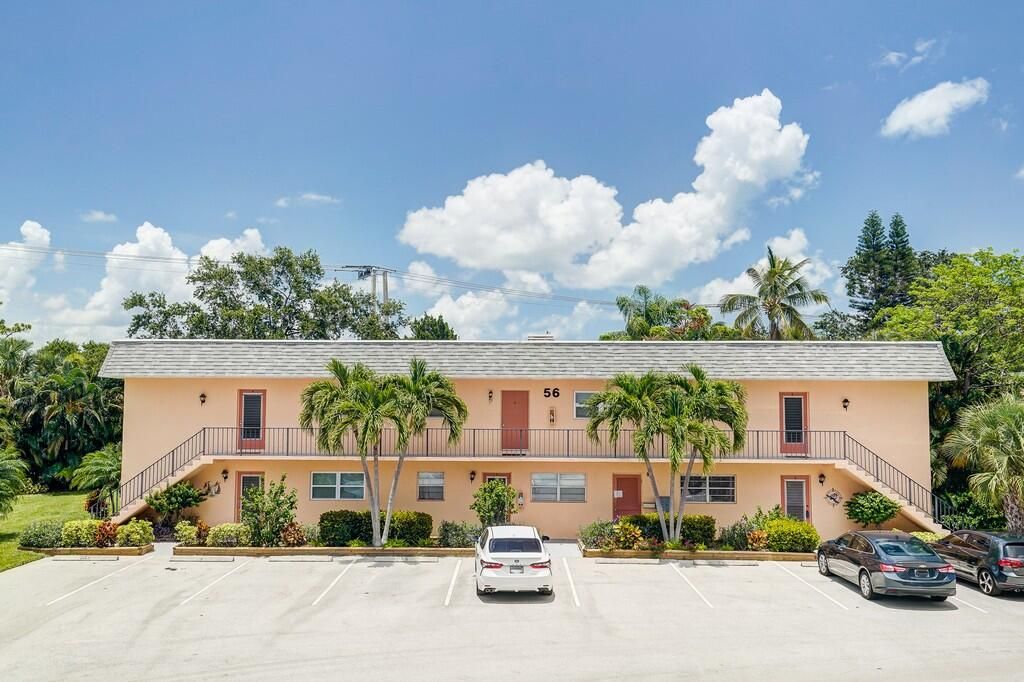 Photo of 2950 SE Ocean Boulevard Blvd #563, Stuart, FL 34996 (MLS # R10807523)