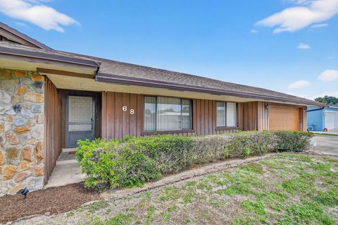 Photo of 68 W Arch Drive, Lake Worth, FL 33467 (MLS # B26005098)