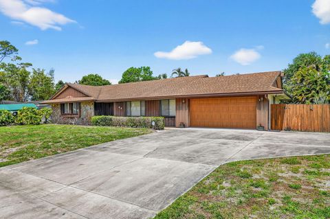 Tiny photo for 68 W Arch Drive, Lake Worth, FL 33467 (MLS # B26005098)