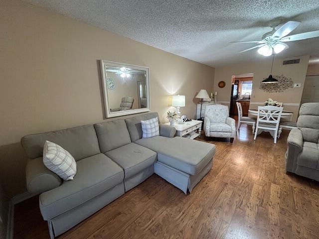 KING MOUNTAIN CONDO (AKA MONTEREY YACHT & COUNTRY - Residential