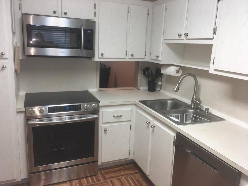 4070 Tivoli Court 202