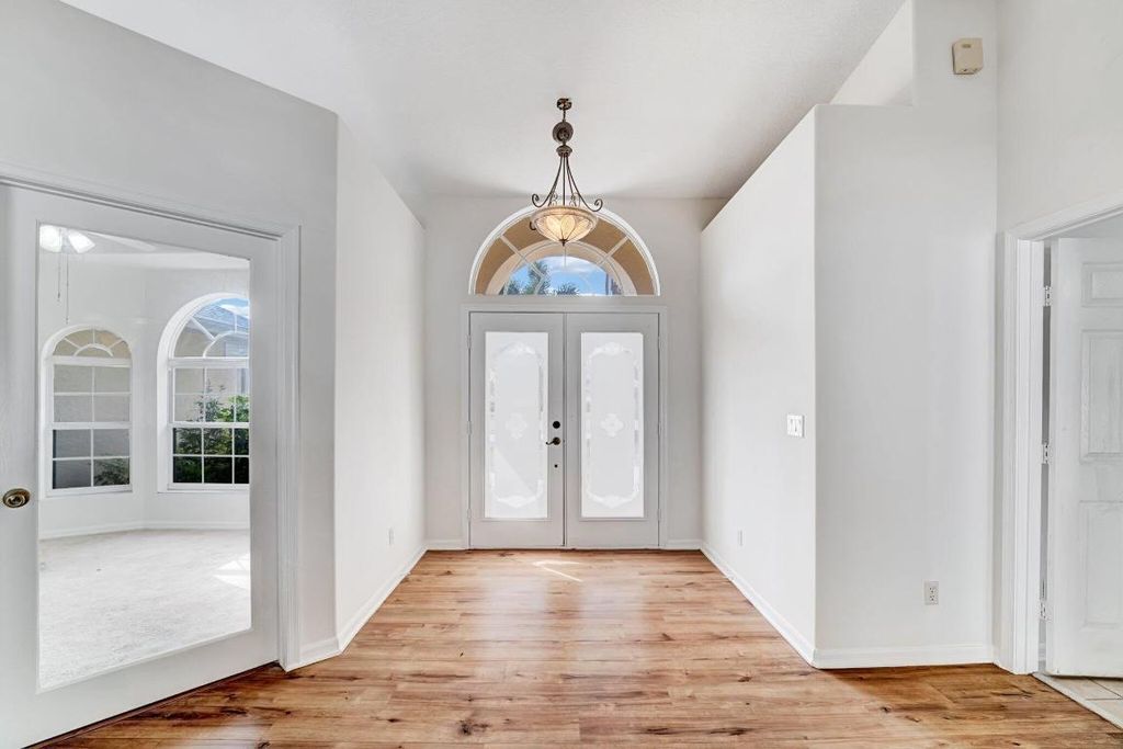 Photo of 513 SE Cliff Road, Port Saint Lucie, FL 34953 (MLS # R11141561)