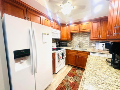 Tiny photo for 291 Prescott O, Deerfield Beach, FL 33442 (MLS # B26036471)