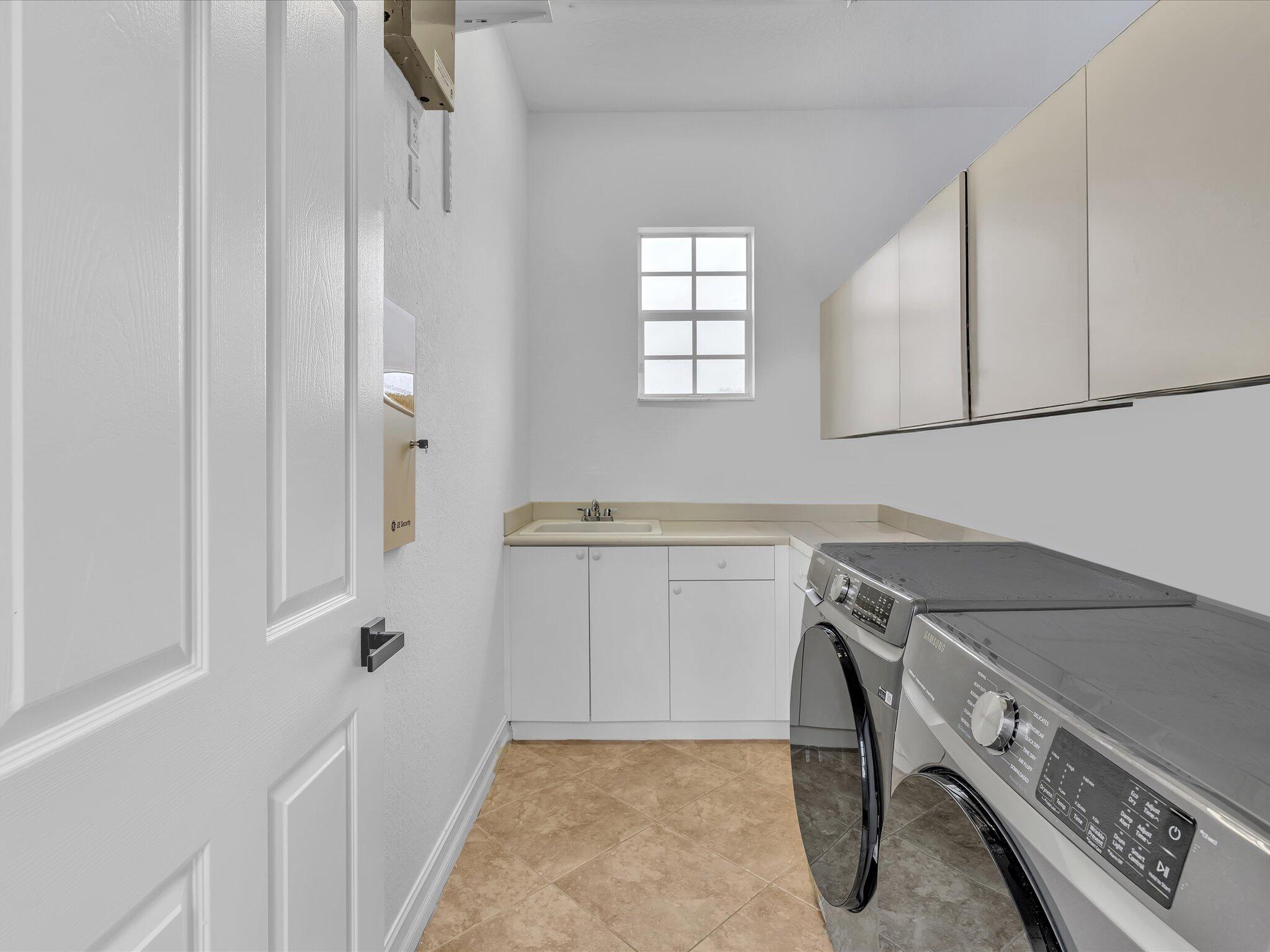 HERON BAY NORTHEAST - Residential