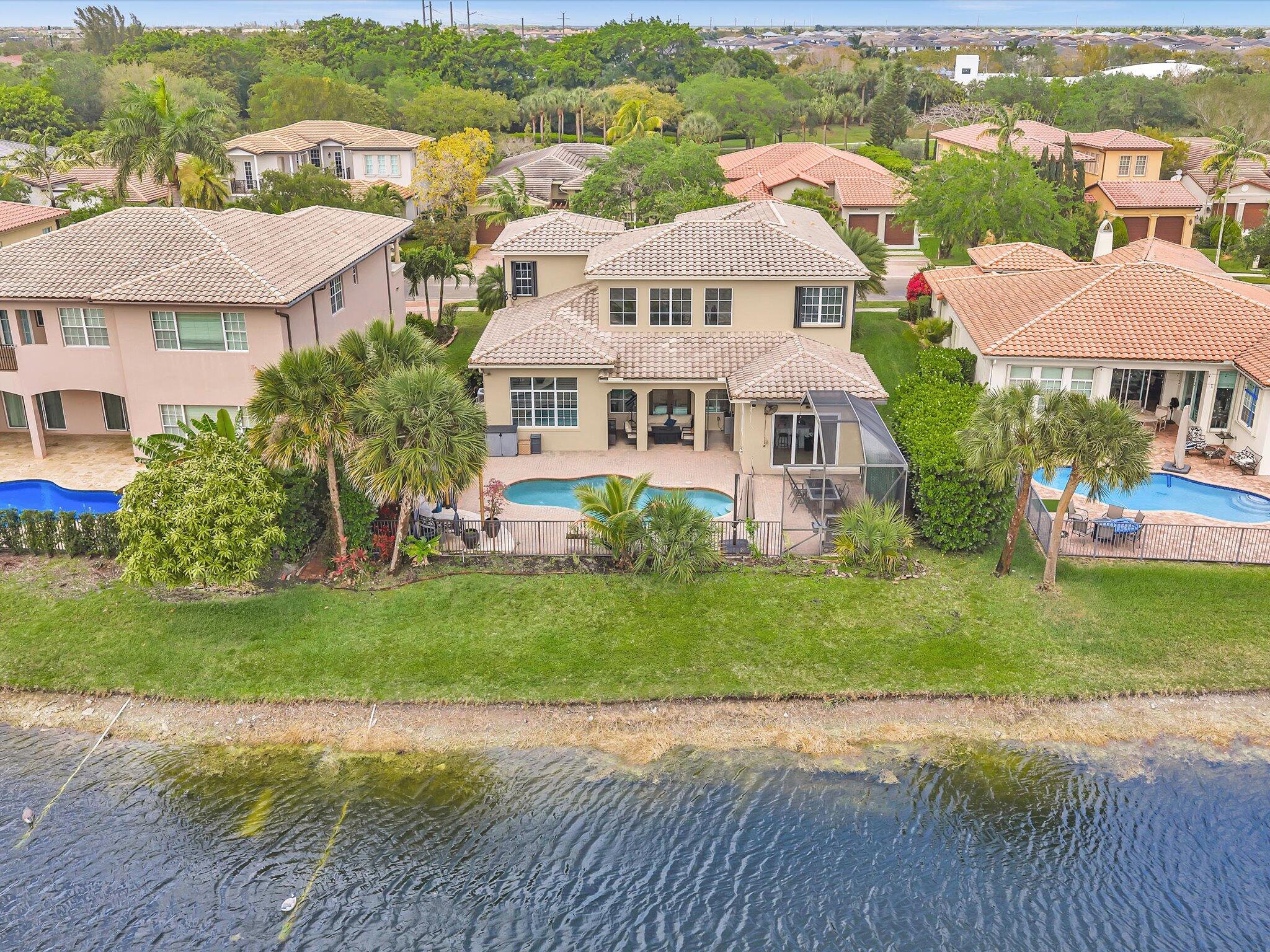 HERON BAY NORTHEAST - Residential