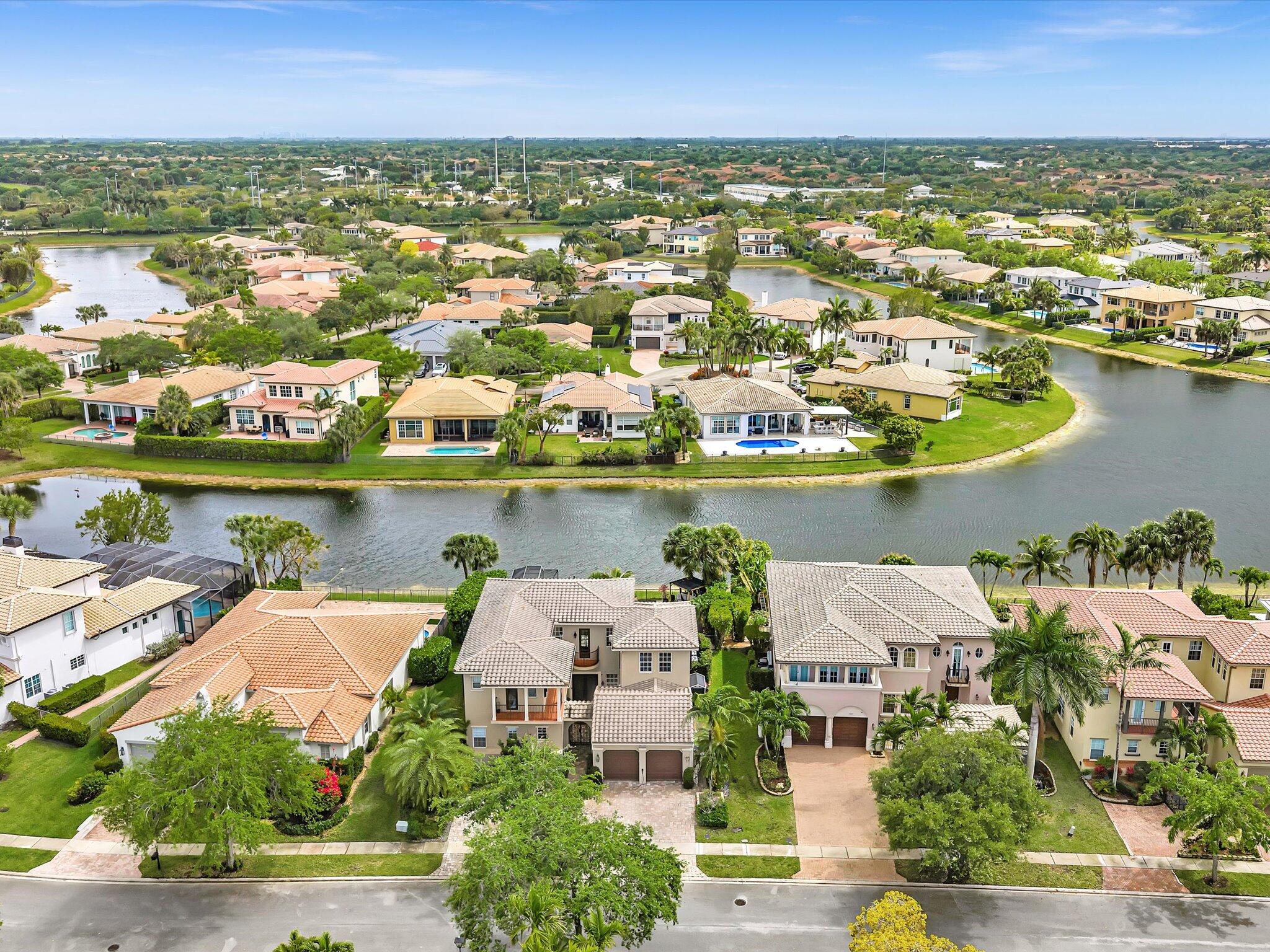 HERON BAY NORTHEAST - Residential