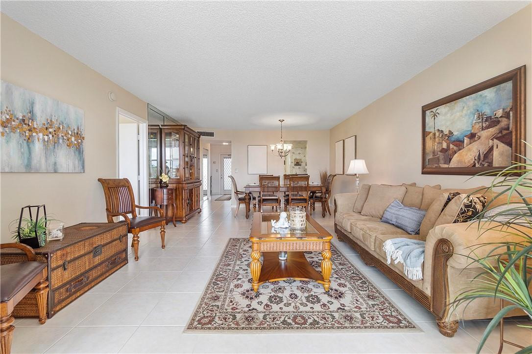 Palm Springs 2 - Residential