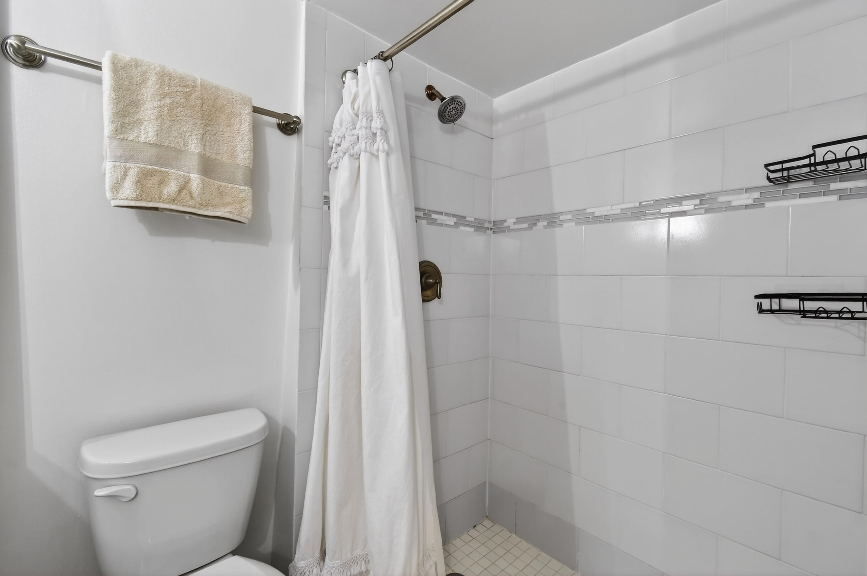 TEQUESTA HILLS CONDO - Residential