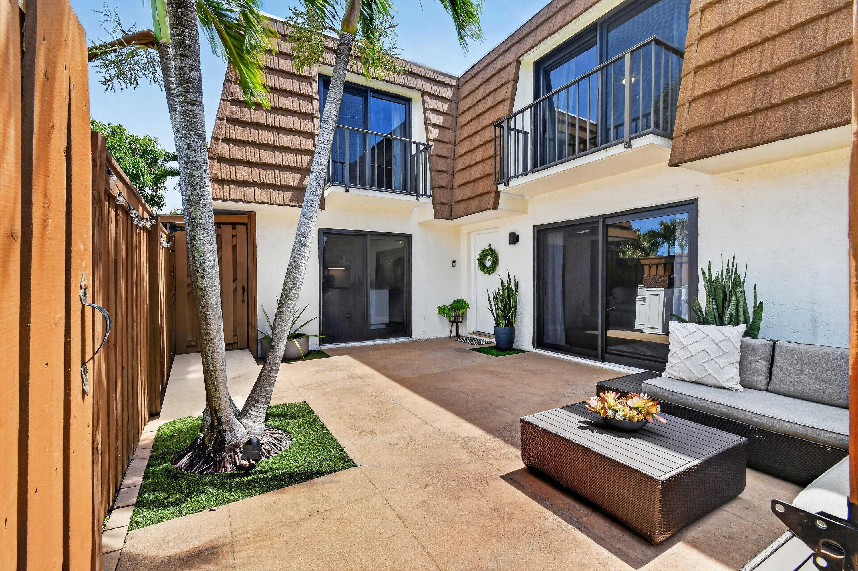 TEQUESTA HILLS CONDO - Residential