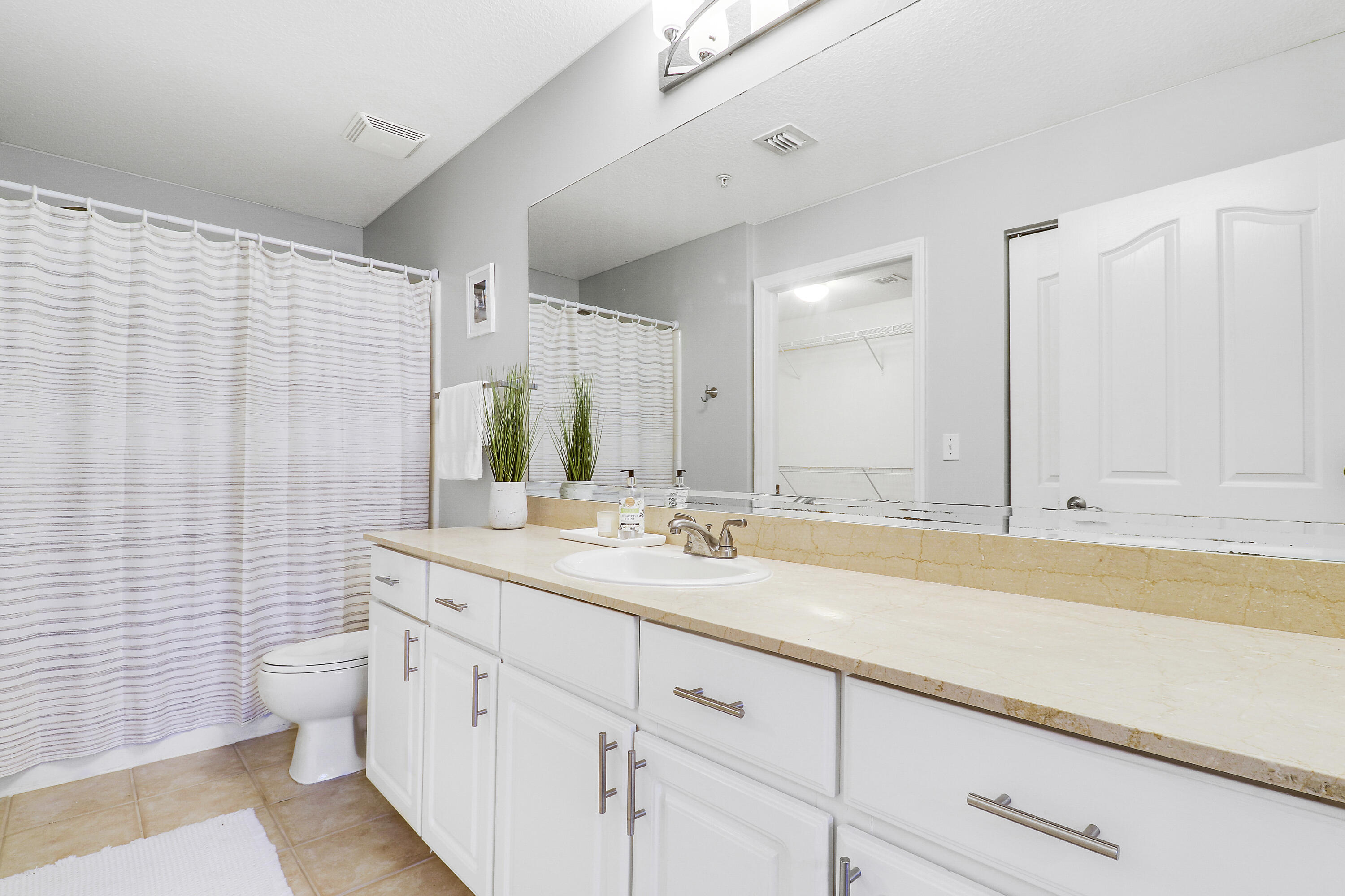 SOMERSET AT ABACOA CONDO - Residential Lease