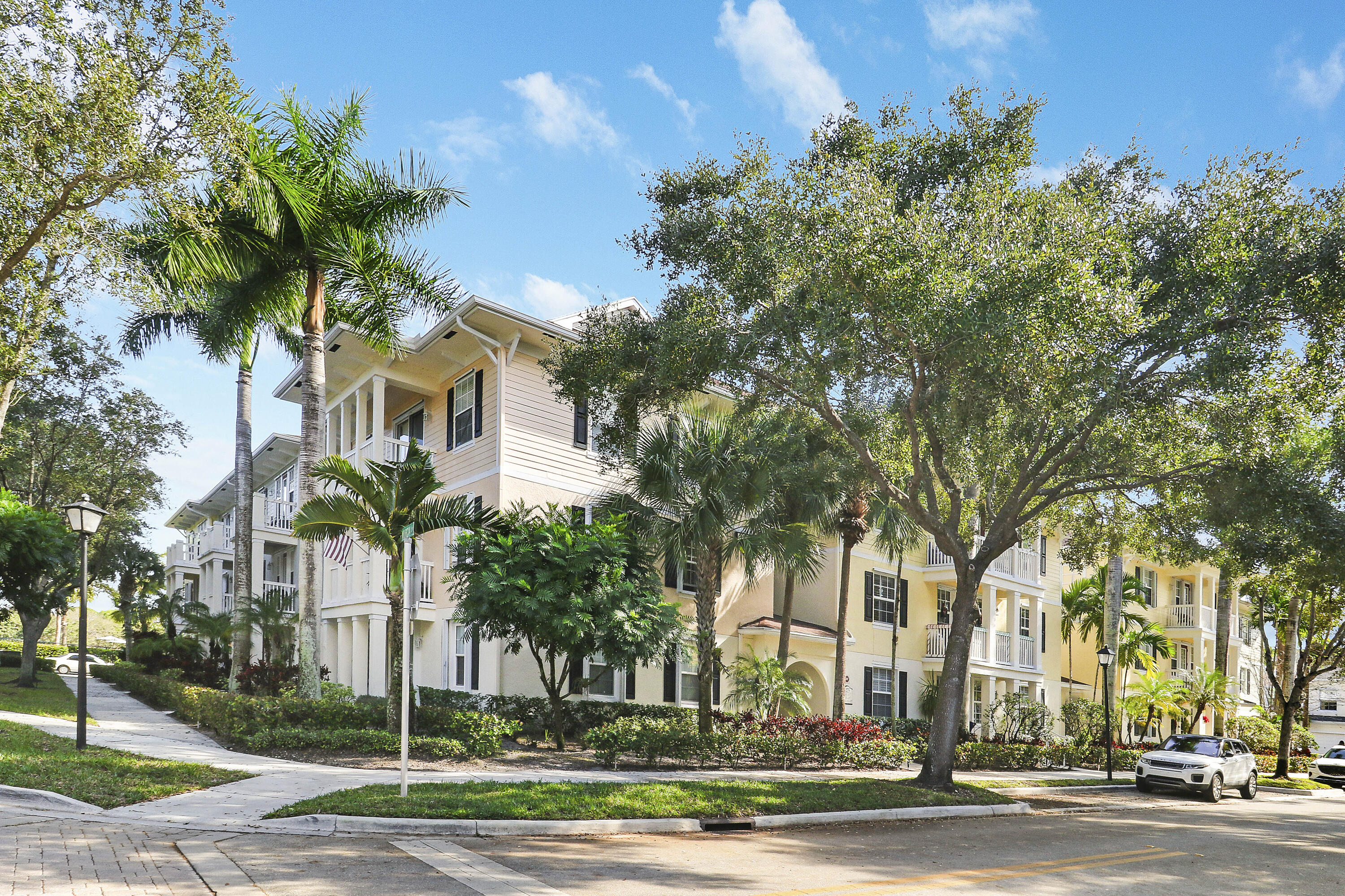 SOMERSET AT ABACOA CONDO - Residential Lease