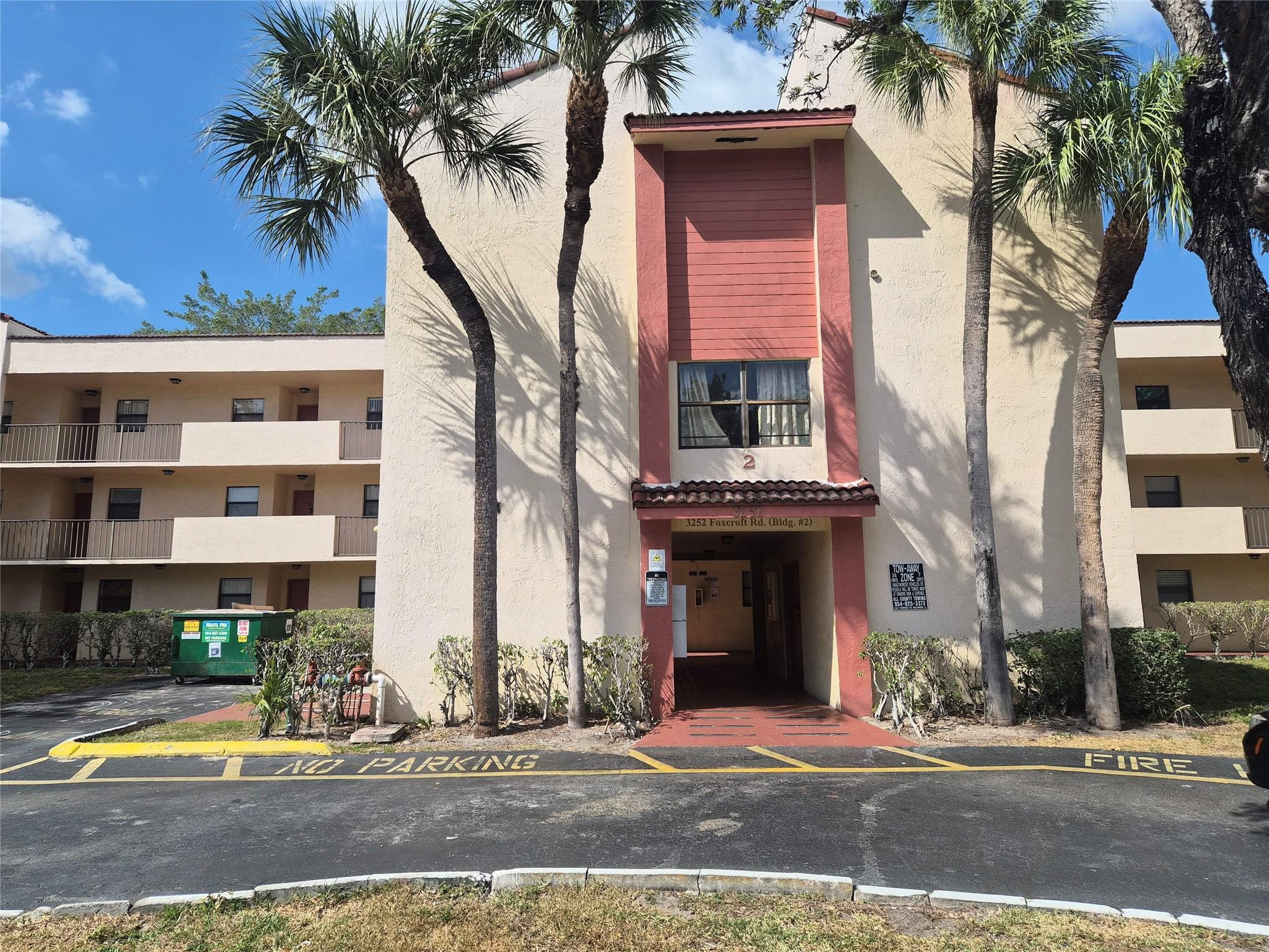 MIRAMAR CLUB - Residential