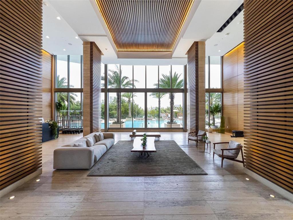 THE HARBOUR NORTH CONDO - Residential Lease