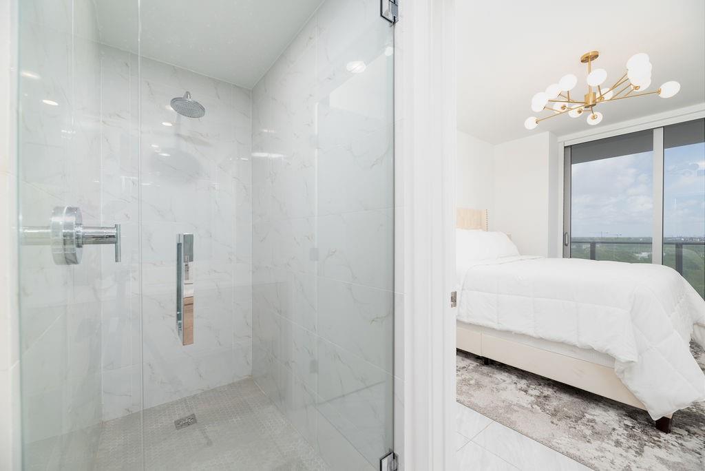 THE HARBOUR NORTH CONDO - Residential Lease