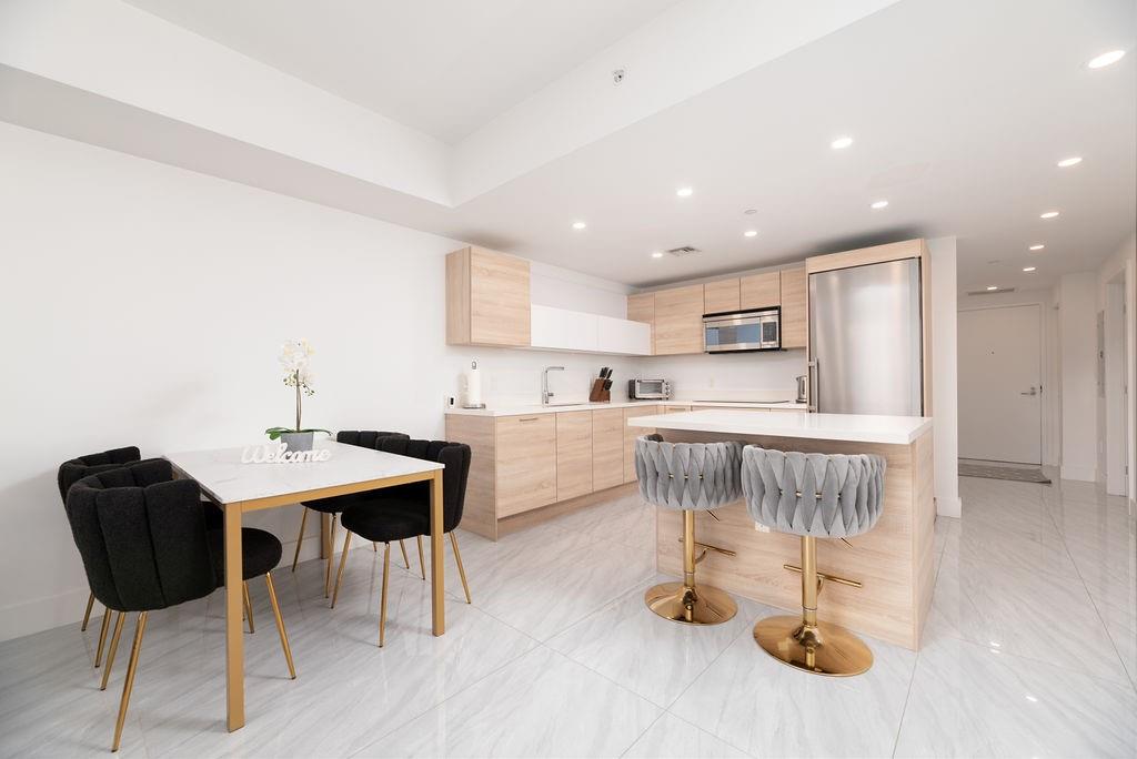 THE HARBOUR NORTH CONDO - Residential Lease