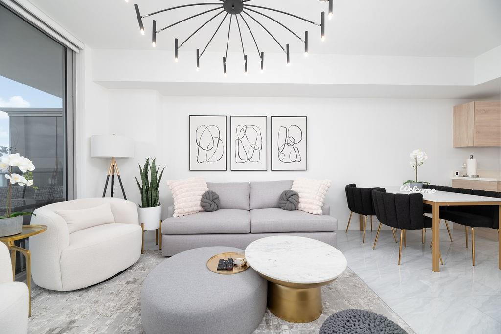 THE HARBOUR NORTH CONDO - Residential Lease