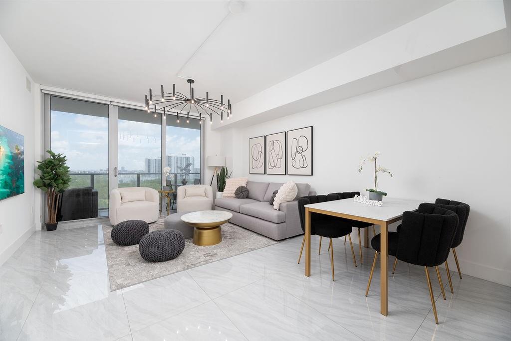 THE HARBOUR NORTH CONDO - Residential Lease