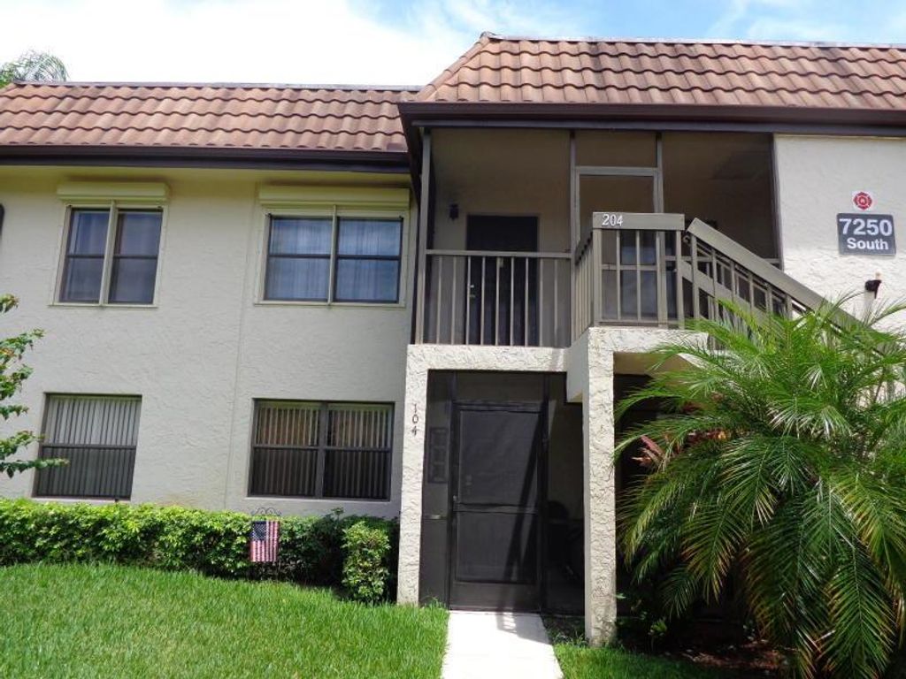 Photo of 7250 Golf Colony Court #204, Lake Worth, FL 33467 (MLS # R11109111)