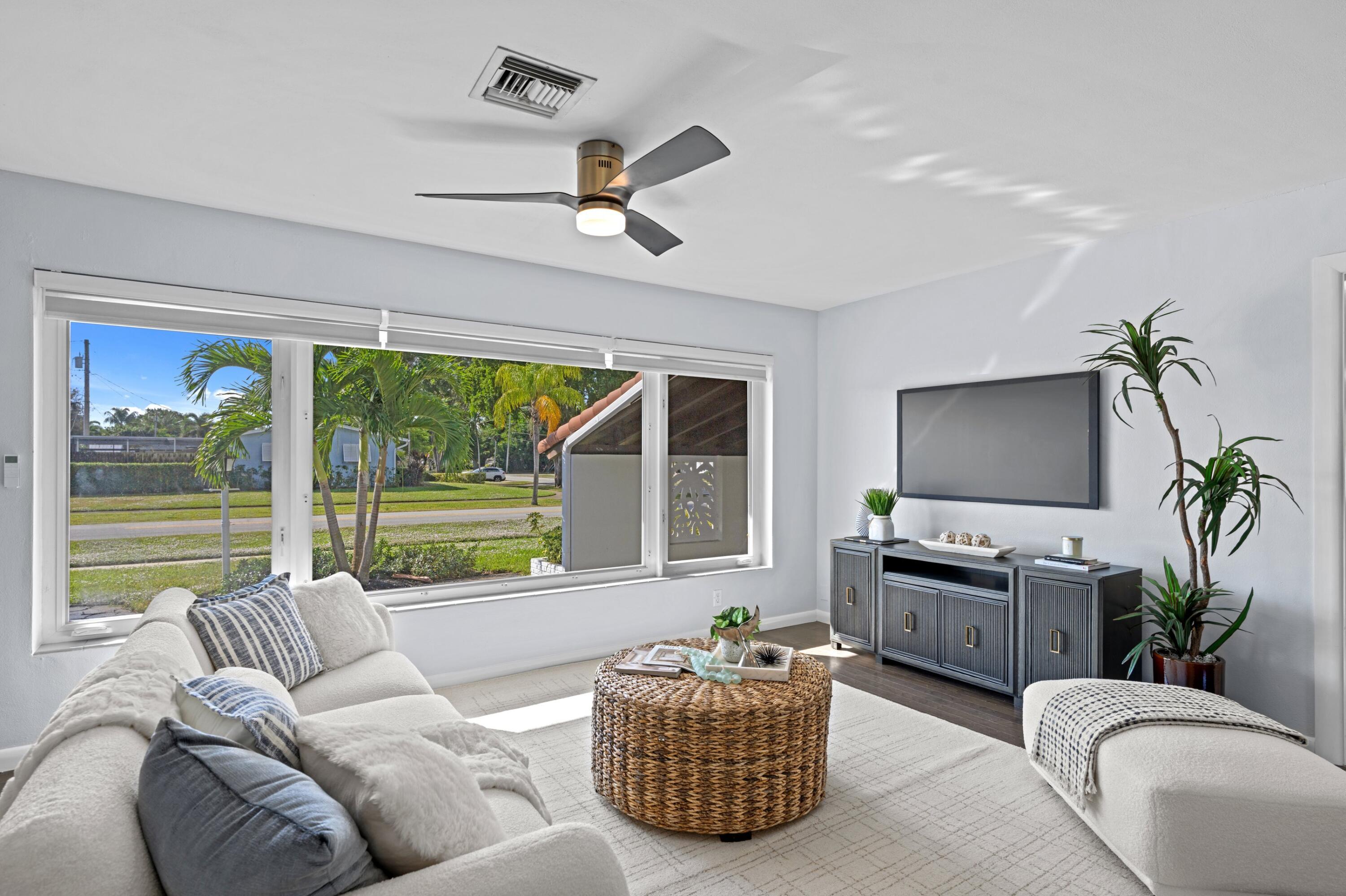 VILLAGE OF PL 1 IN PB 24 - Residential