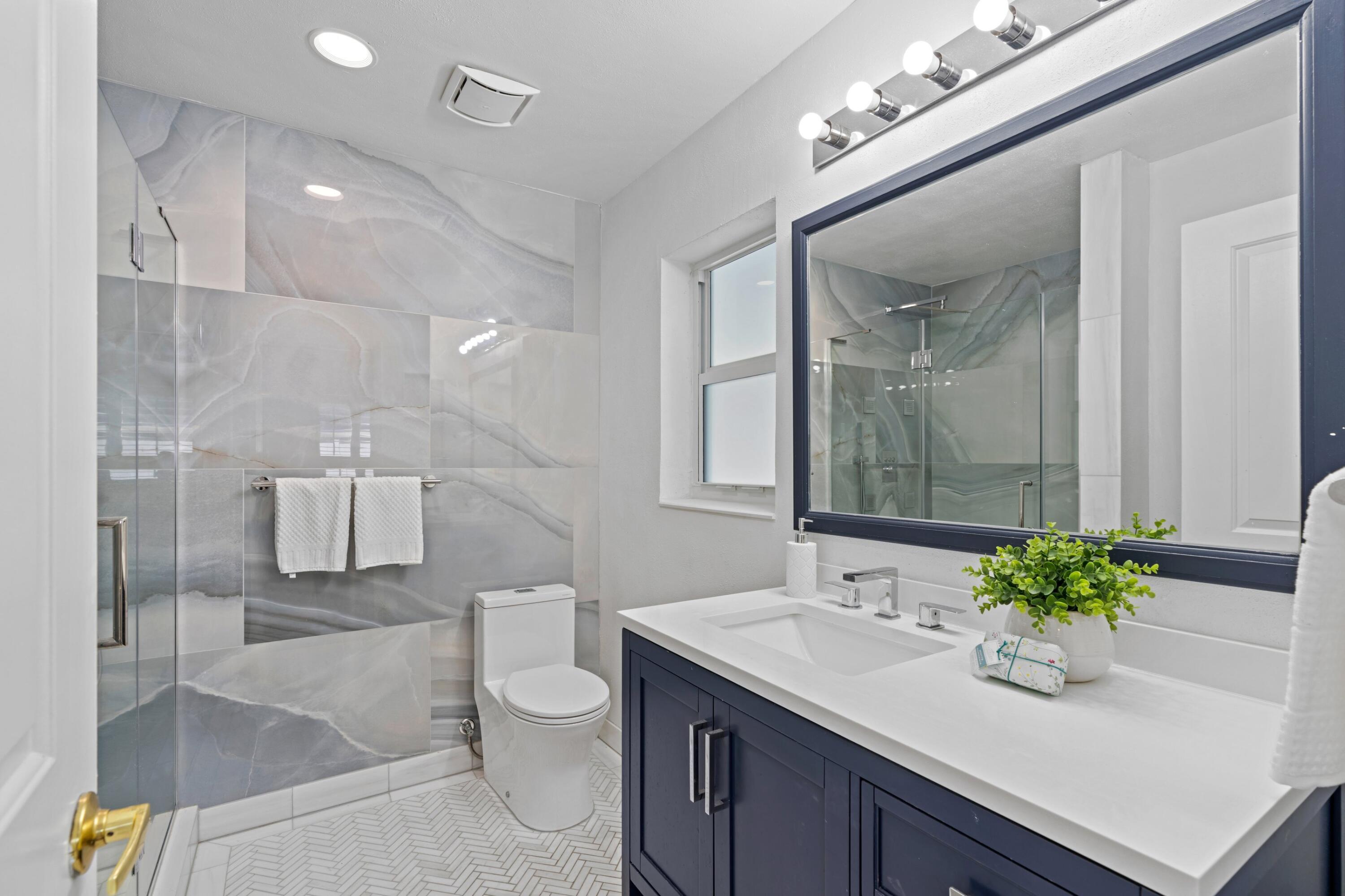 VILLAGE OF PL 1 IN PB 24 - Residential