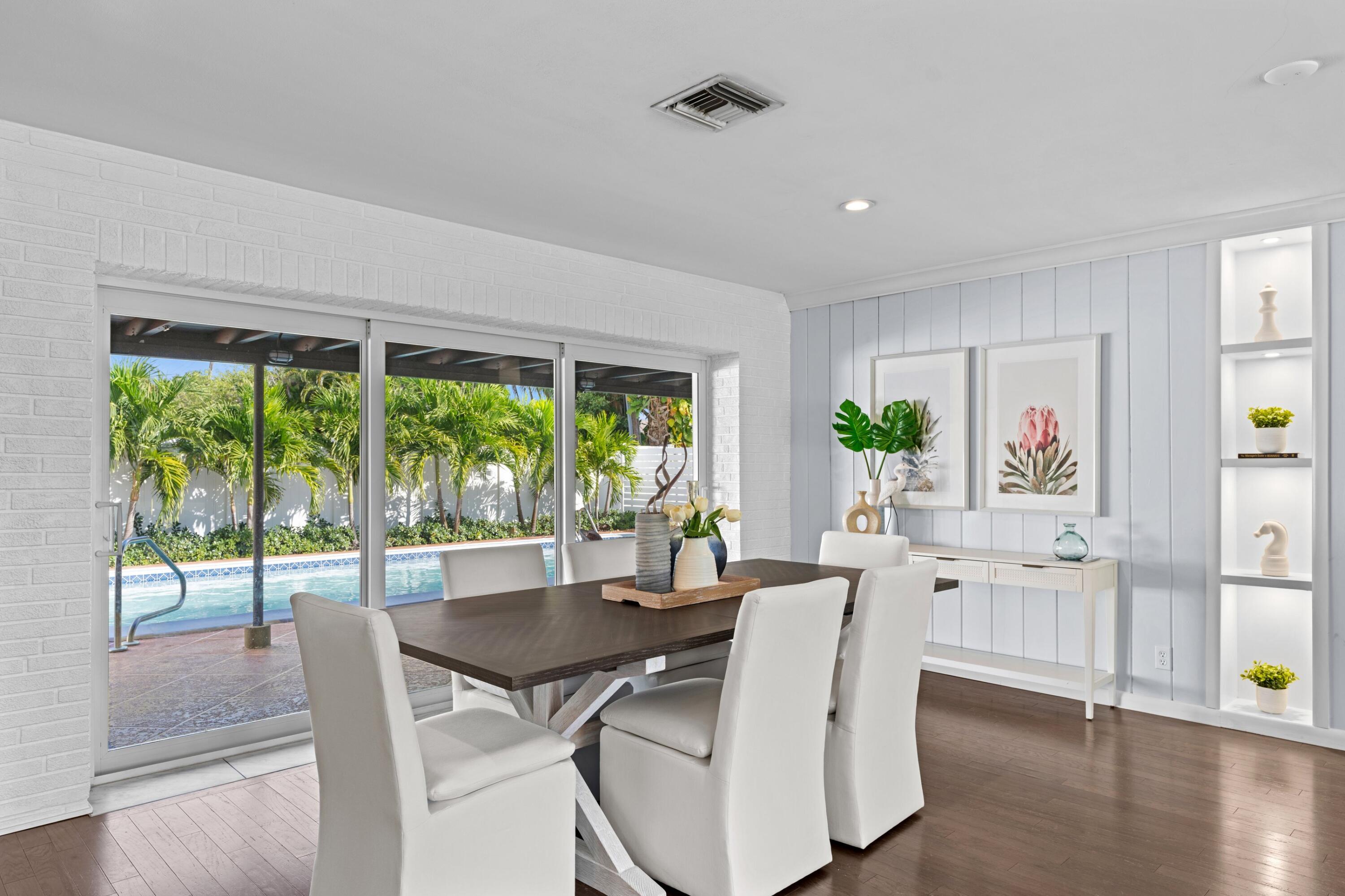 VILLAGE OF PL 1 IN PB 24 - Residential