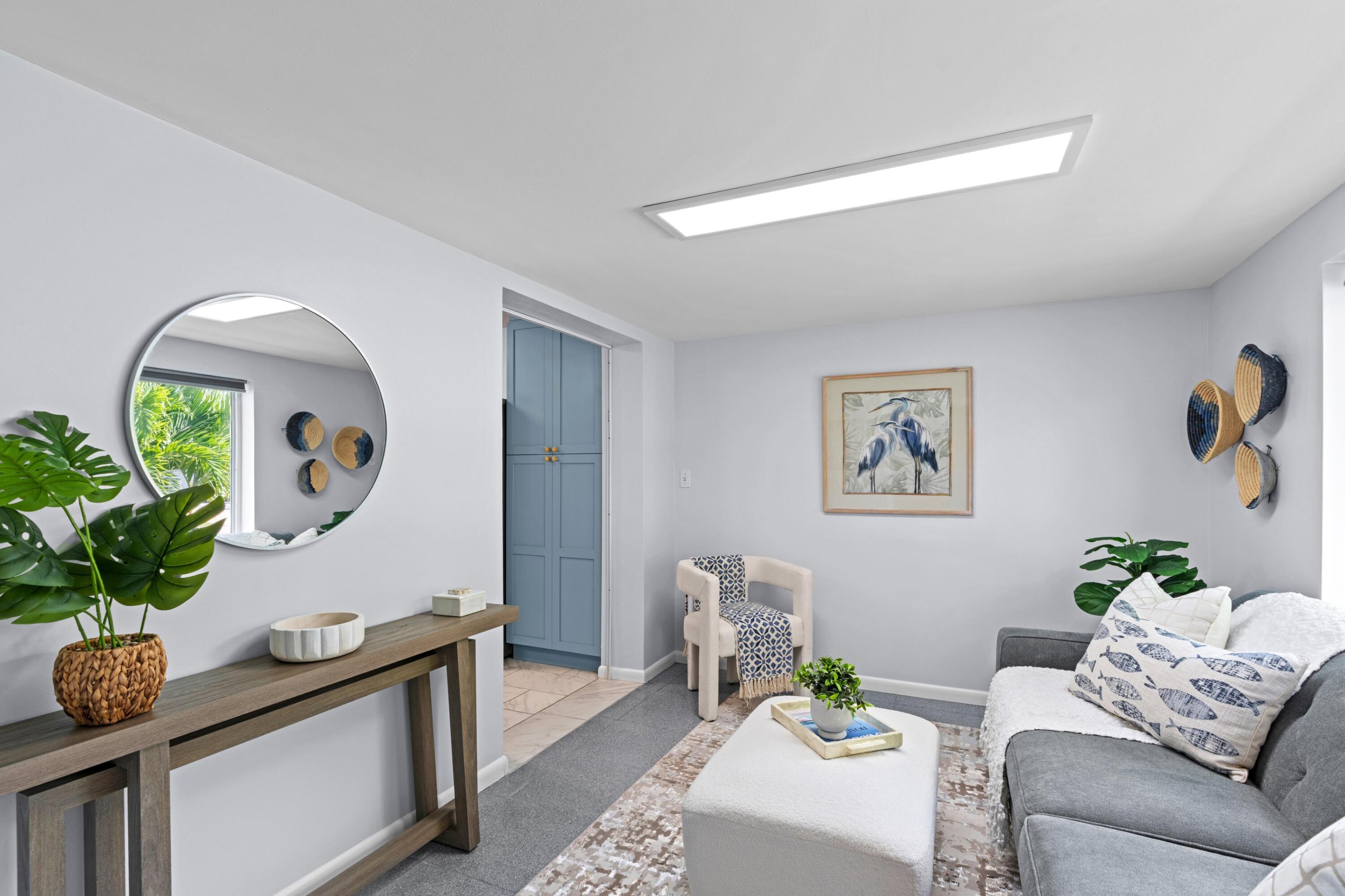 VILLAGE OF PL 1 IN PB 24 - Residential