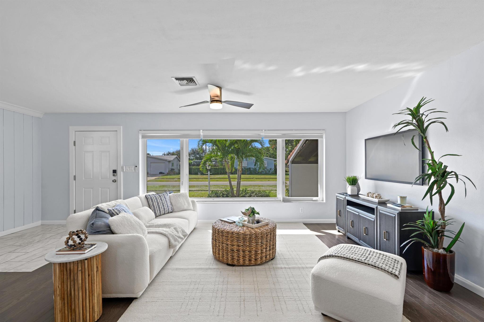 VILLAGE OF PL 1 IN PB 24 - Residential