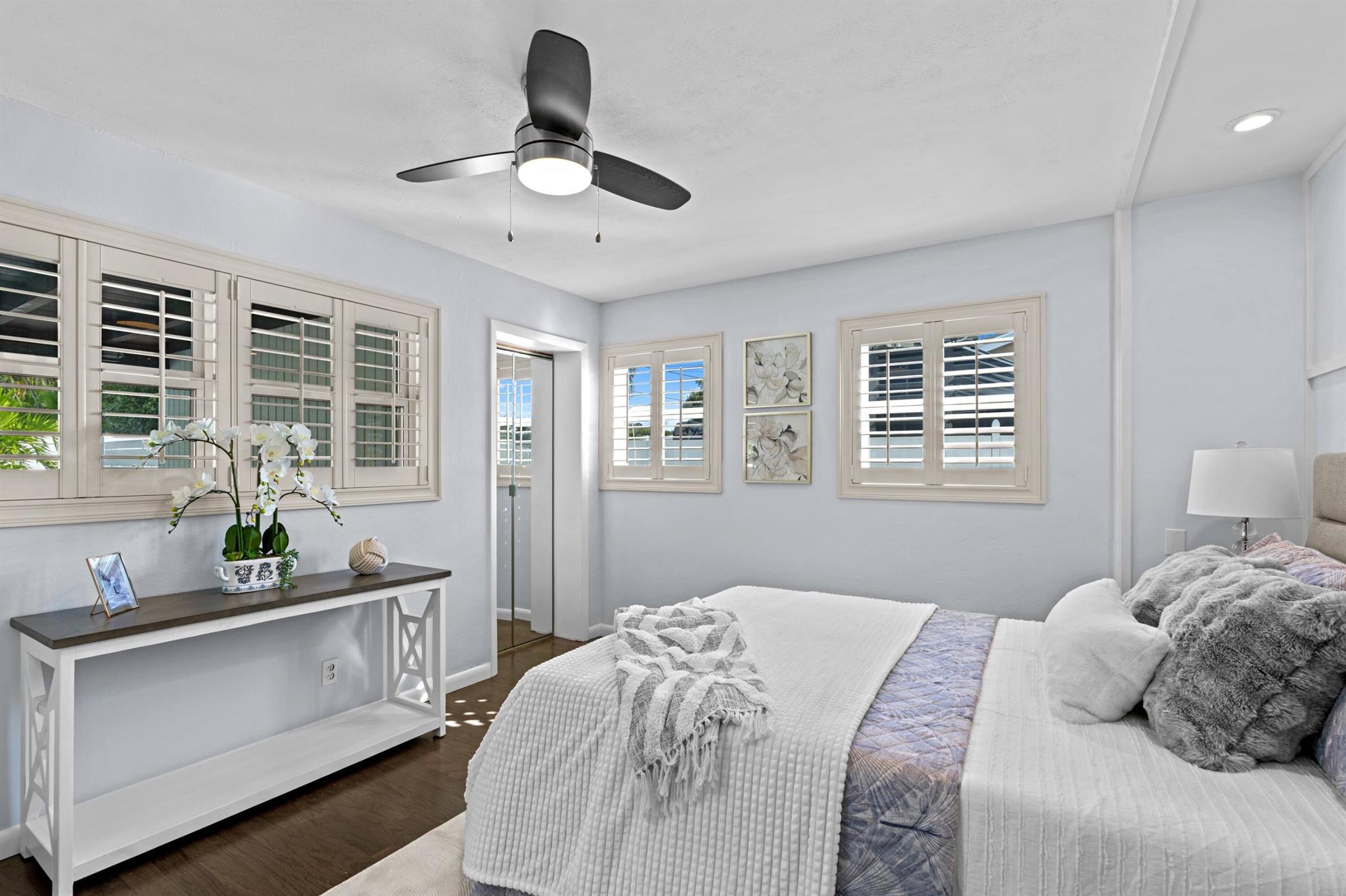 VILLAGE OF PL 1 IN PB 24 - Residential