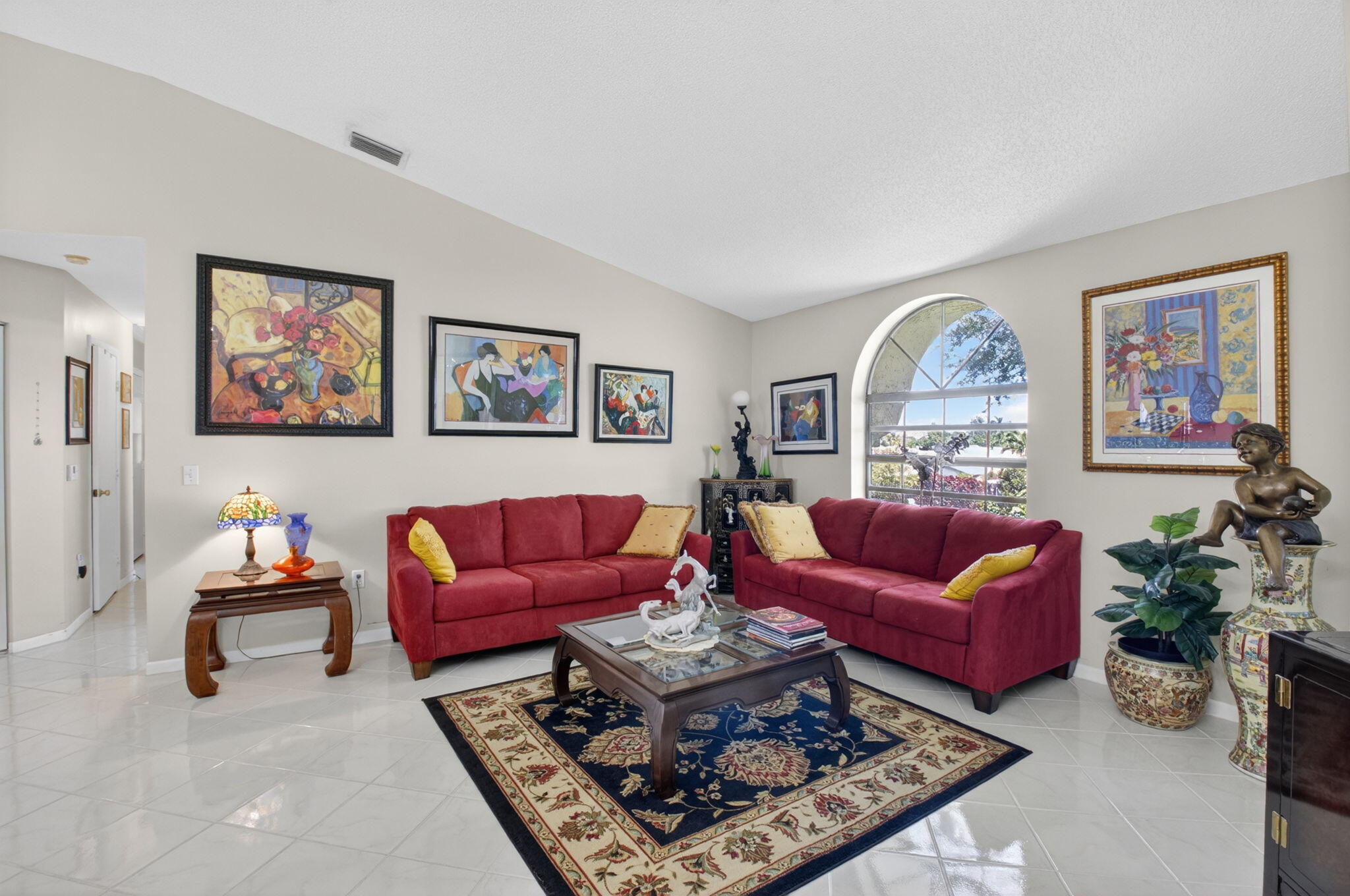 PLATINA / CARRARA VILLAGE CONDO - Residential
