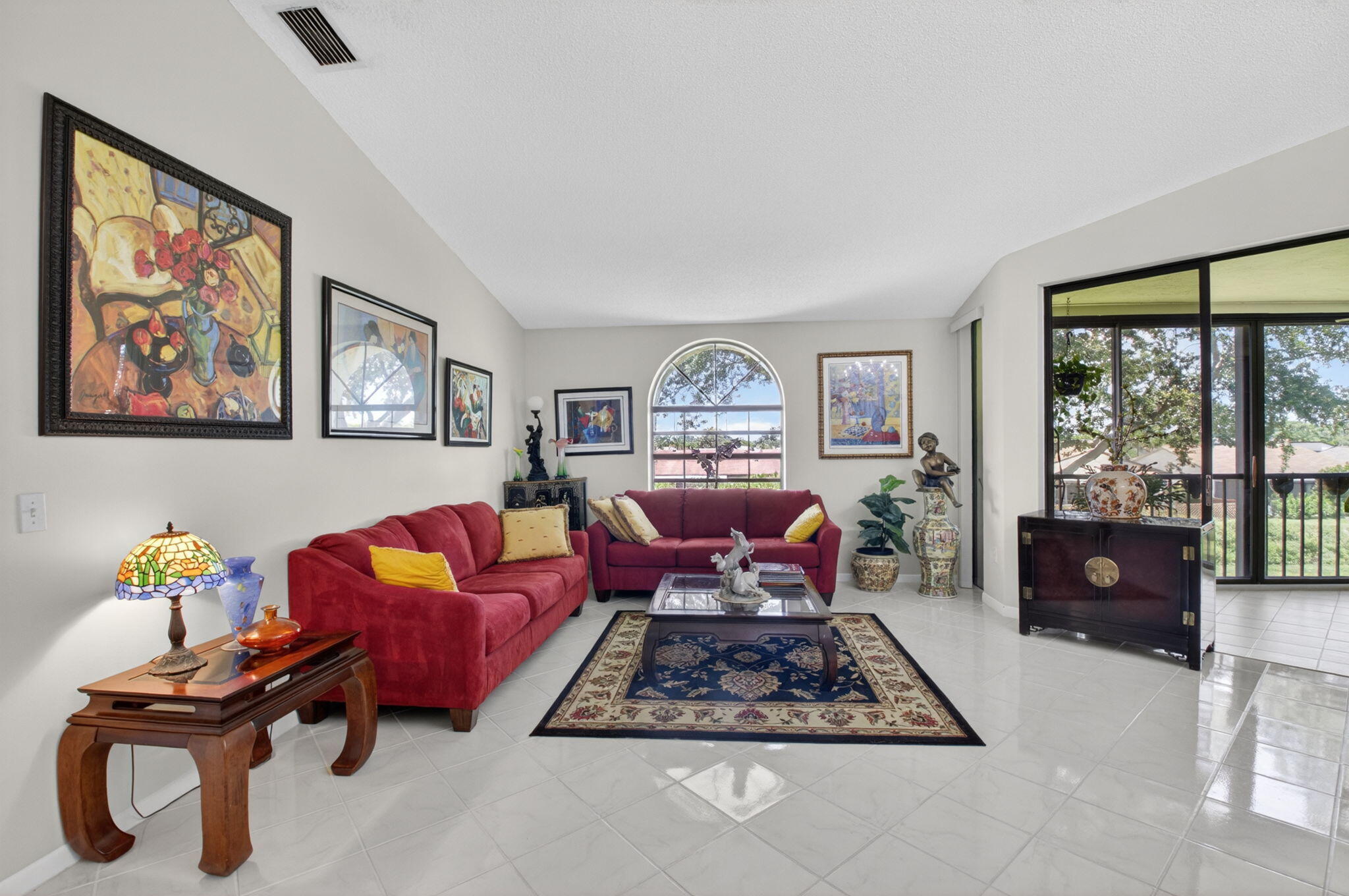PLATINA / CARRARA VILLAGE CONDO - Residential