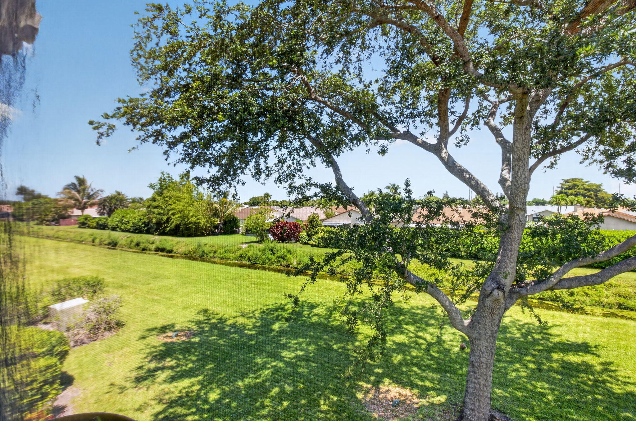 PLATINA / CARRARA VILLAGE CONDO - Residential