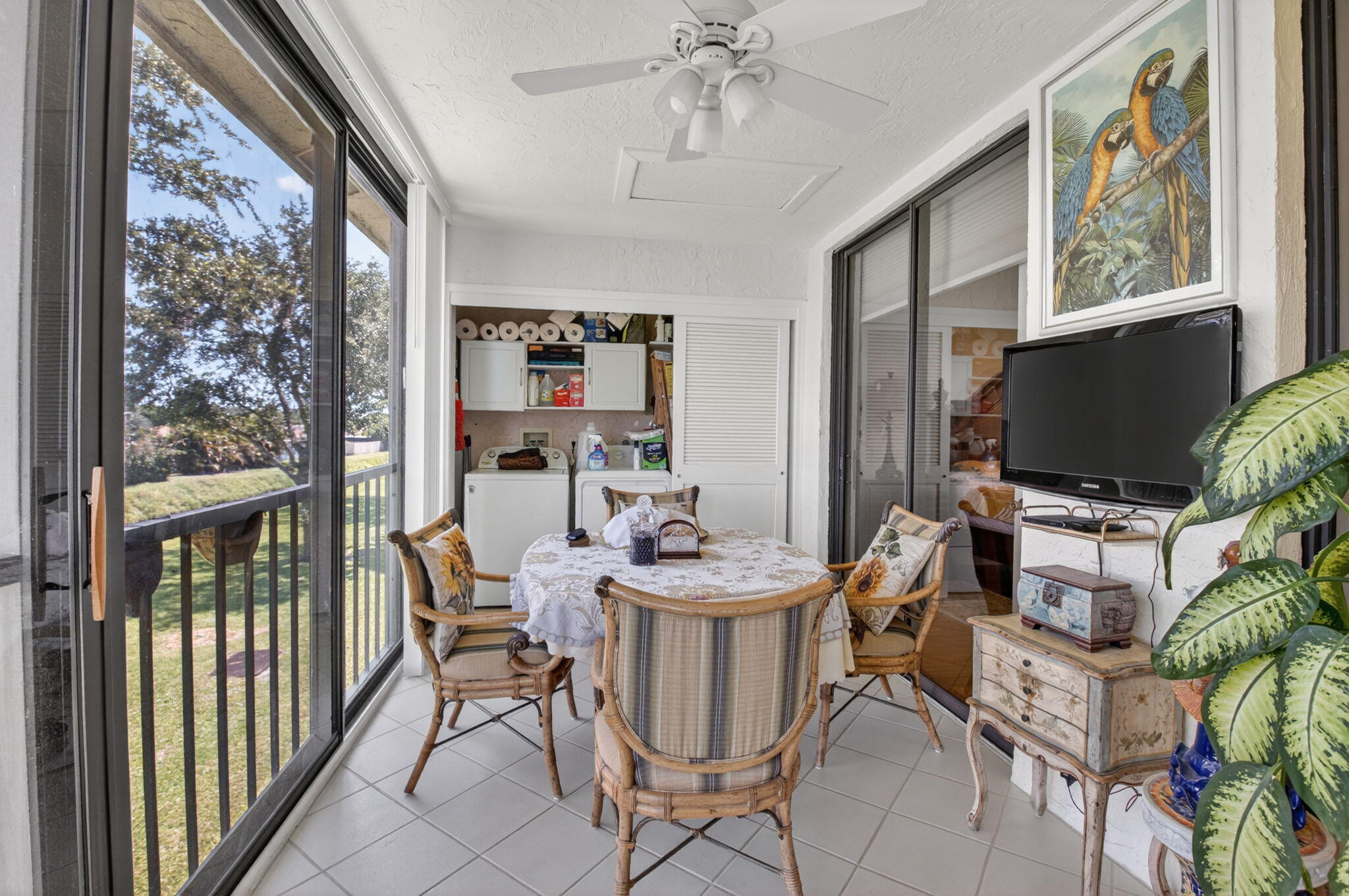 PLATINA / CARRARA VILLAGE CONDO - Residential