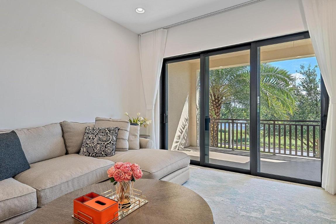 ALTON - Residential Lease