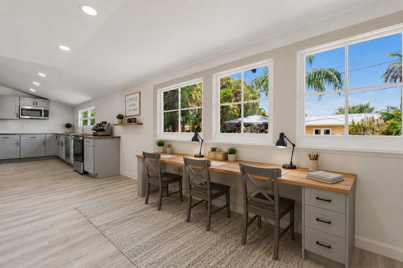 PALM LAKE PARK - Residential
