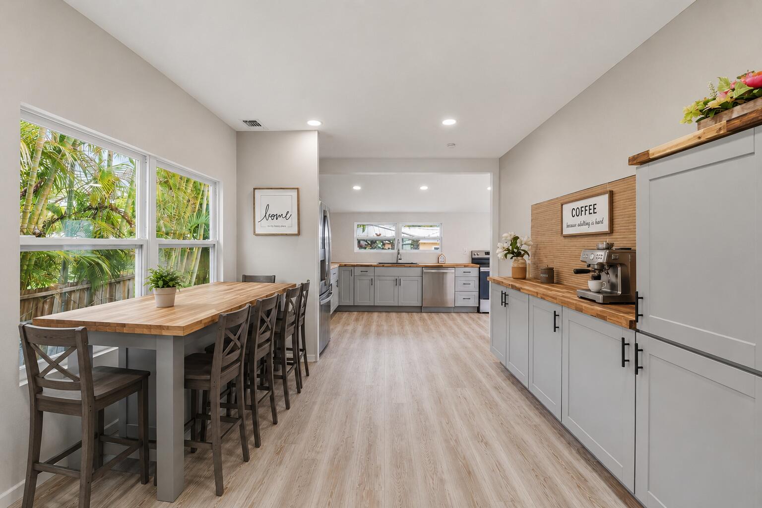 PALM LAKE PARK - Residential