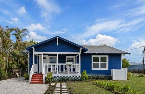 Photo of 1566 NW 9th Avenue, Stuart, FL 34994 (MLS # B26027846)