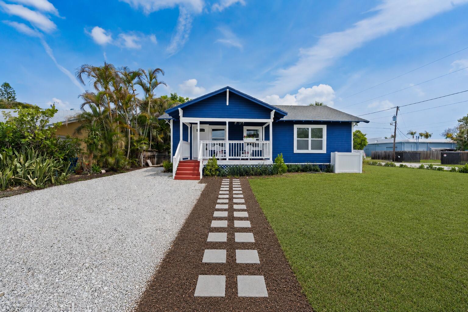 PALM LAKE PARK - Residential