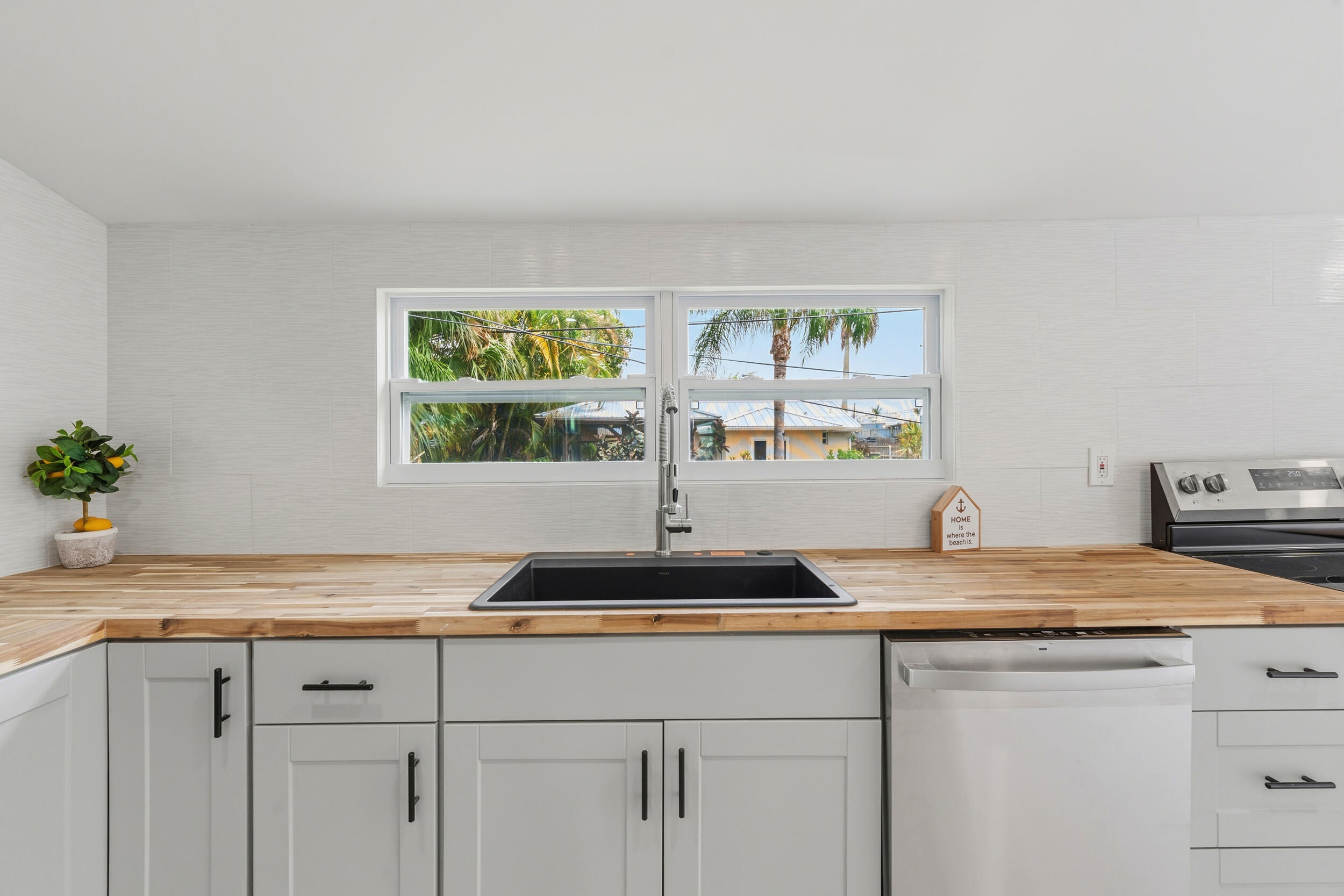 PALM LAKE PARK - Residential