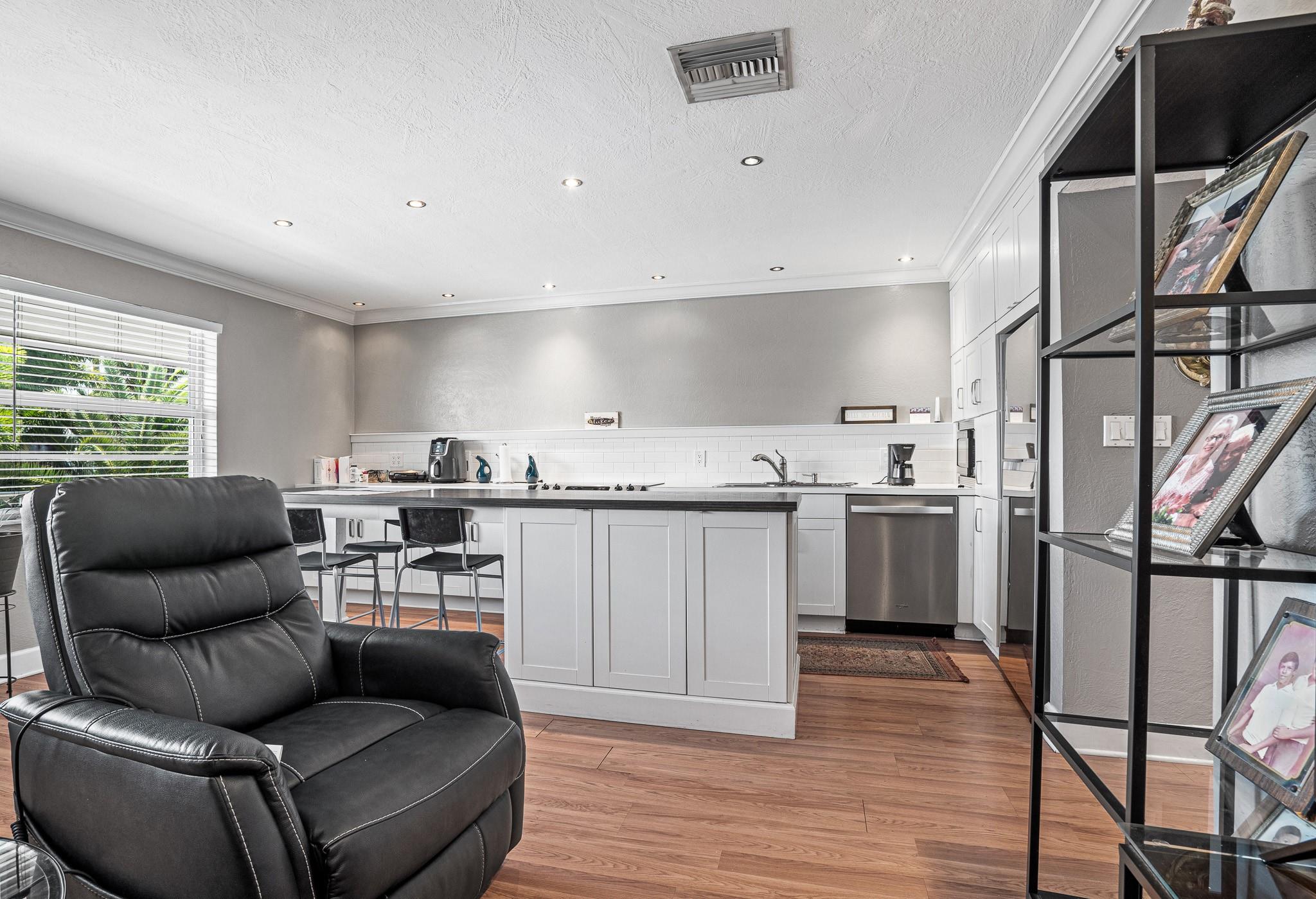 4051 NE 13th Ave 66-3