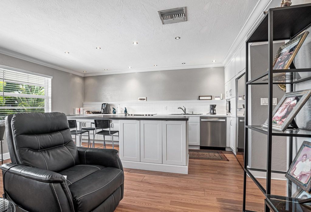 Photo of 4051 NE 13th Avenue #66-3, Oakland Park, FL 33334 (MLS # F10504871)