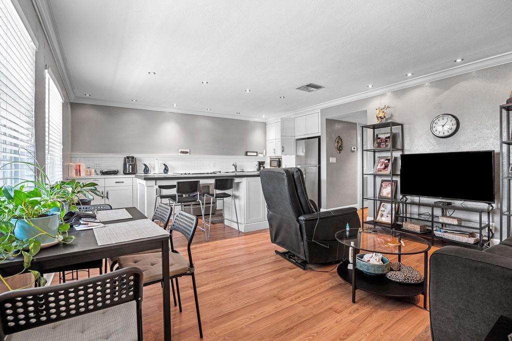 Photo of 4051 NE 13th Avenue #66-3, Oakland Park, FL 33334 (MLS # F10504871)