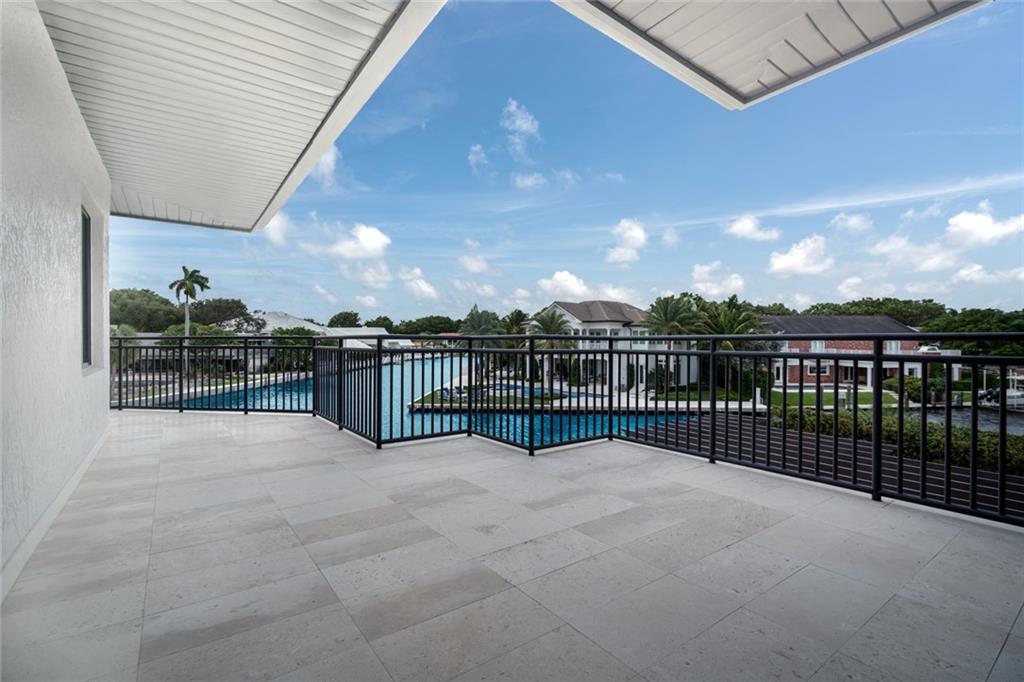 Bay Colony Sec Of The - Residential