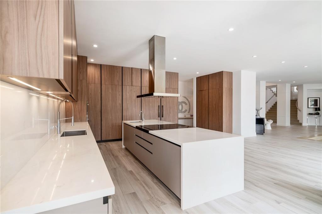 Bay Colony Sec Of The - Residential