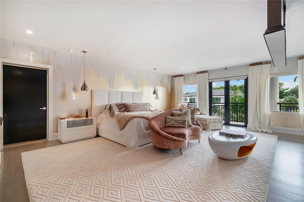 Bay Colony Sec Of The - Residential