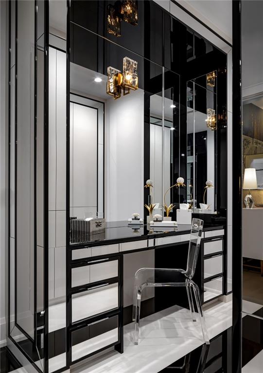 Bay Colony Sec Of The - Residential