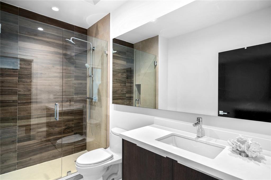 Bay Colony Sec Of The - Residential