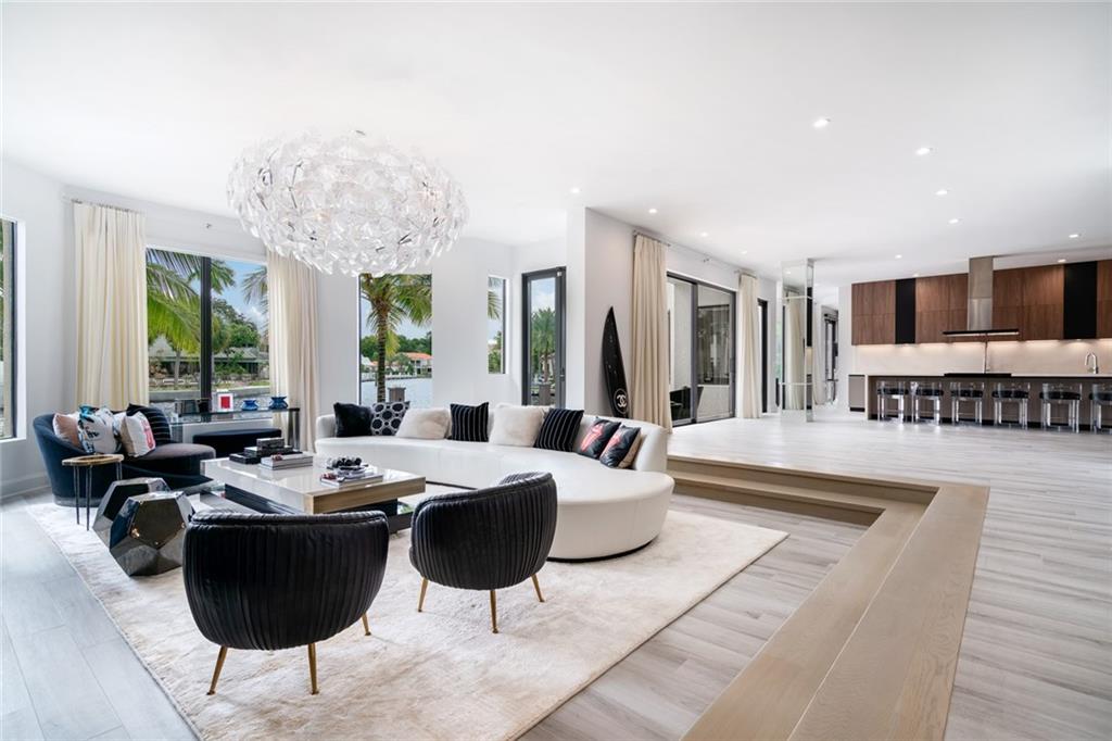 Bay Colony Sec Of The - Residential