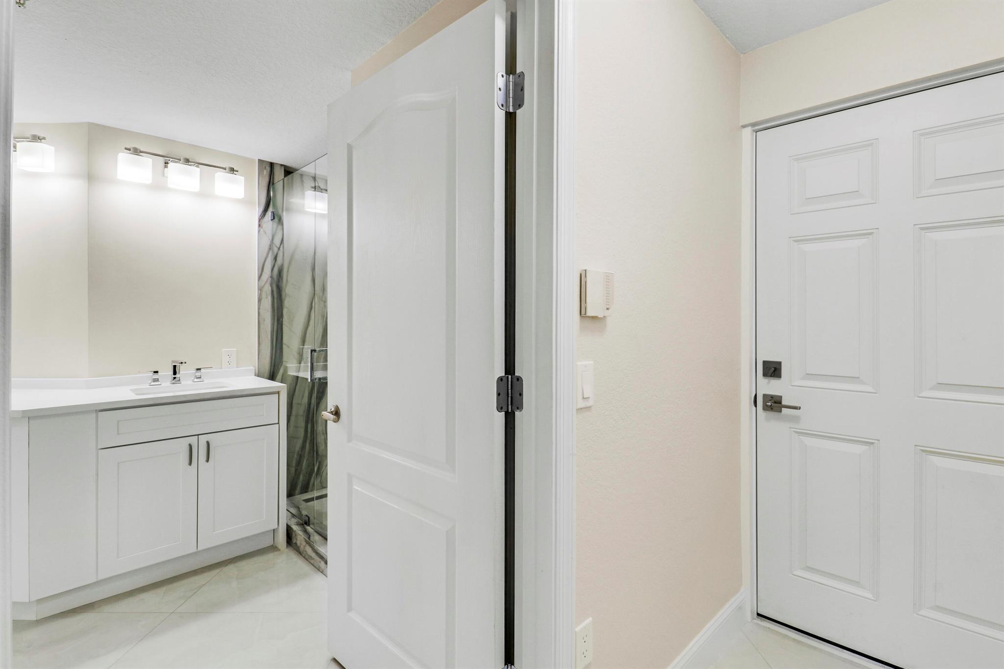 RESIDENCES AT LEGACY PLAC - Residential Lease