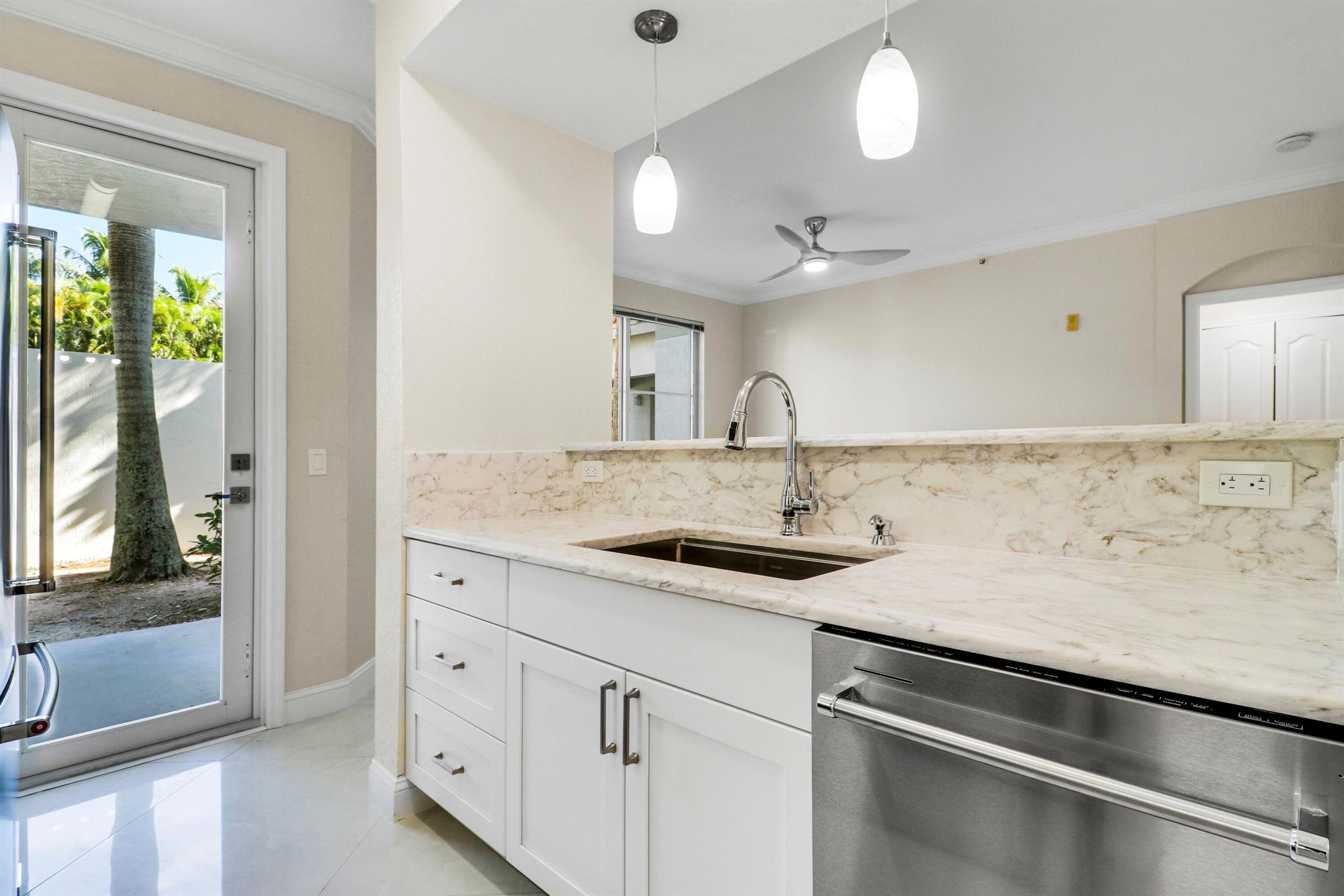 RESIDENCES AT LEGACY PLAC - Residential Lease